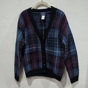 Vintage 80s Woolrich Woman 100% Wool Cardigan Sweater in Plaid